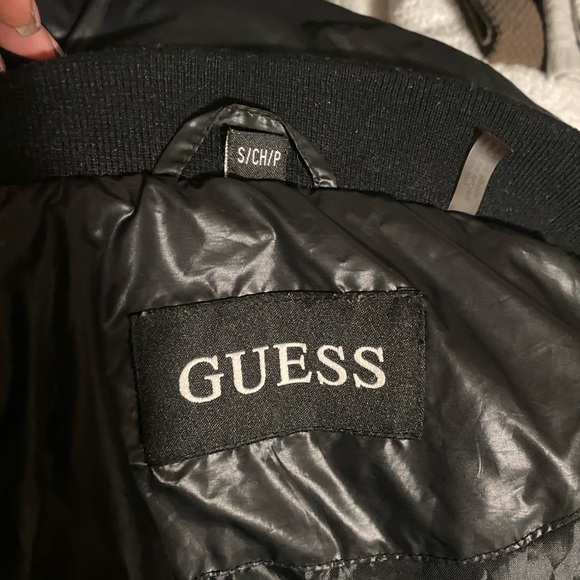 Guess Shiny Black Puffer Jacket - Picture 5 of 7